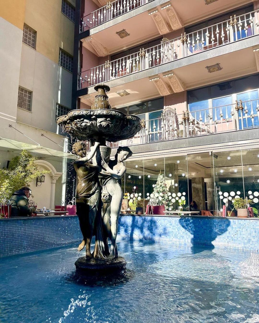Hotel Elysee Tirana Exterior foto